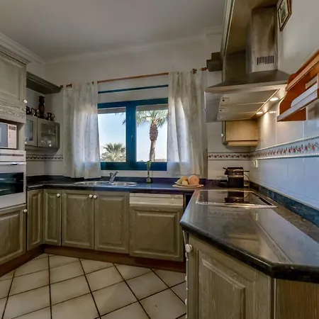 Villa Anfisa